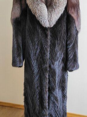 Ranch Mink Tail Coat, Indigo Fox Trim, Size 16